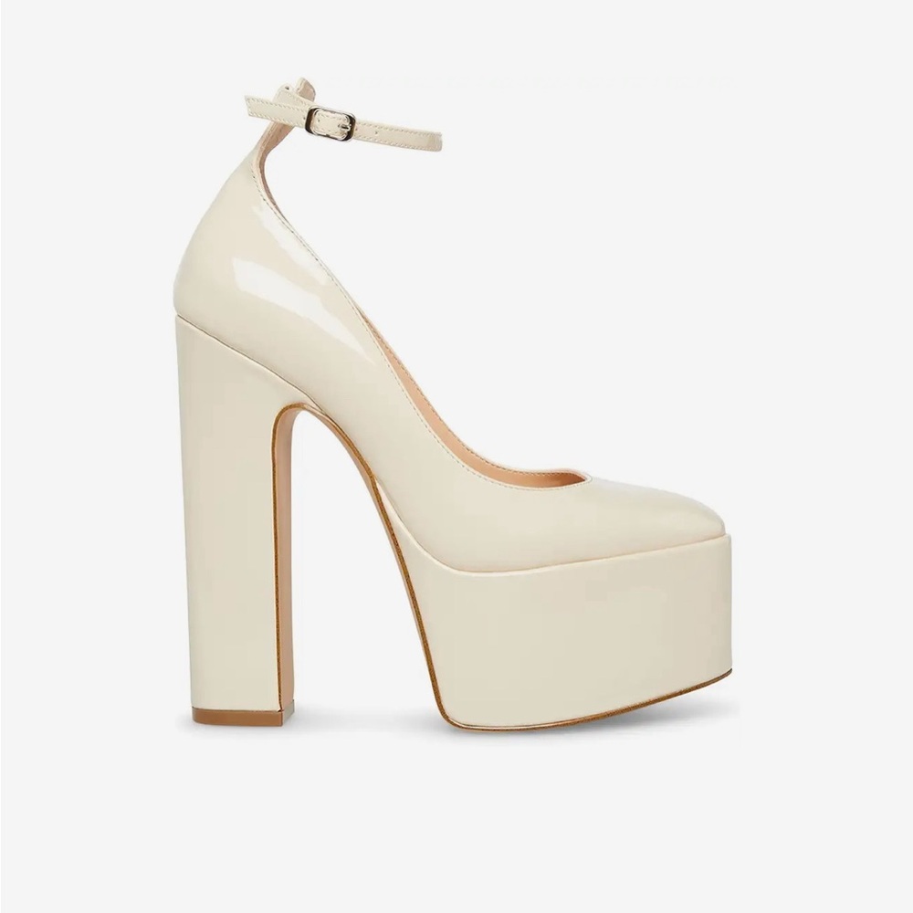Steve Madden Skyrise Platform Pump
